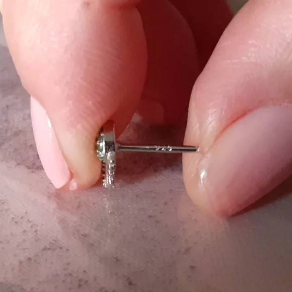 🦖 Dinosaur r Sterling Silver Cubic Zirconia Pave Stud Stacking - Picture 9 of 10